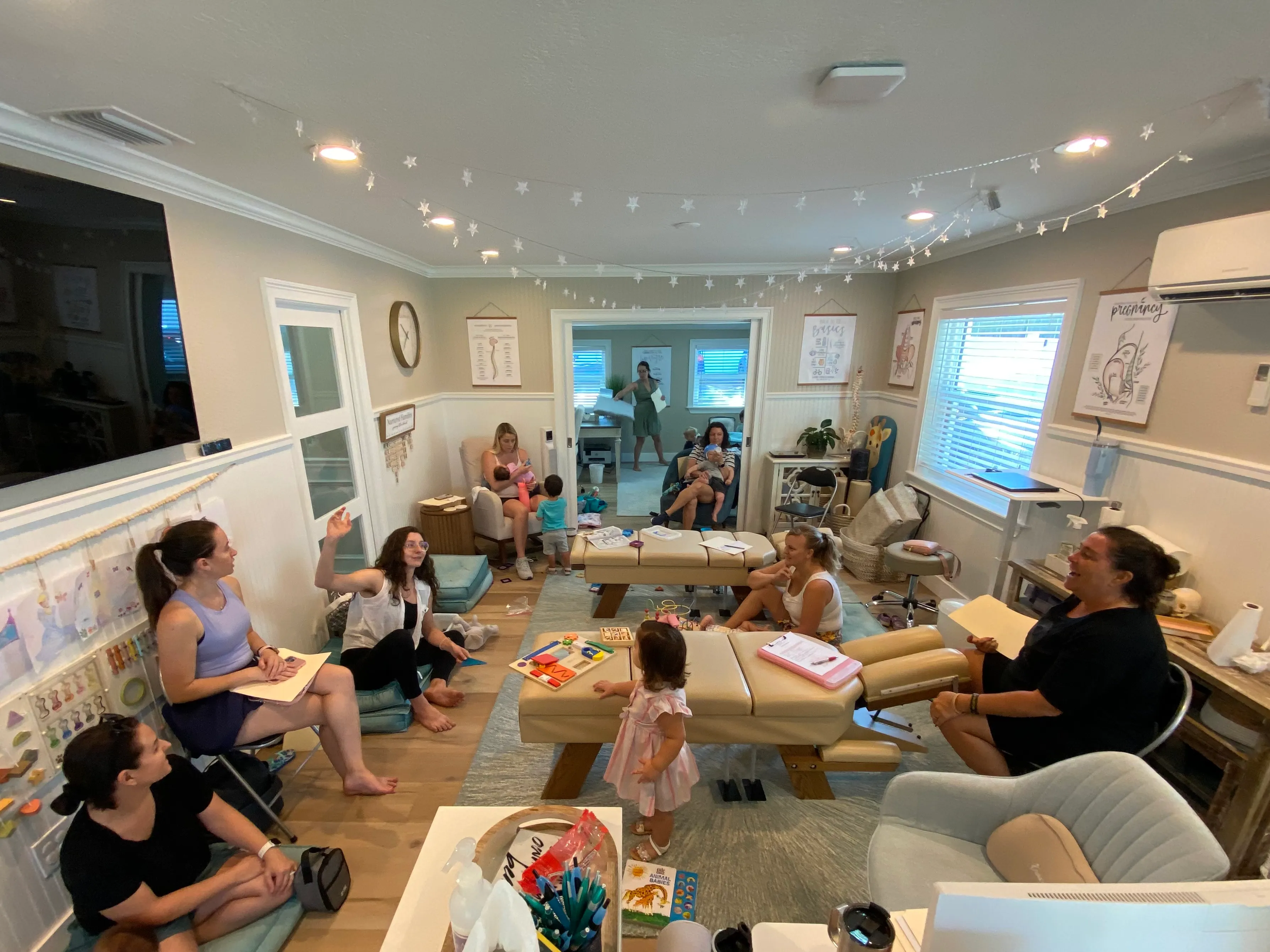 LifeBloom Nourish Circle — mothers and toddlers at a community nutrition group session in Palm Harbor, Florida